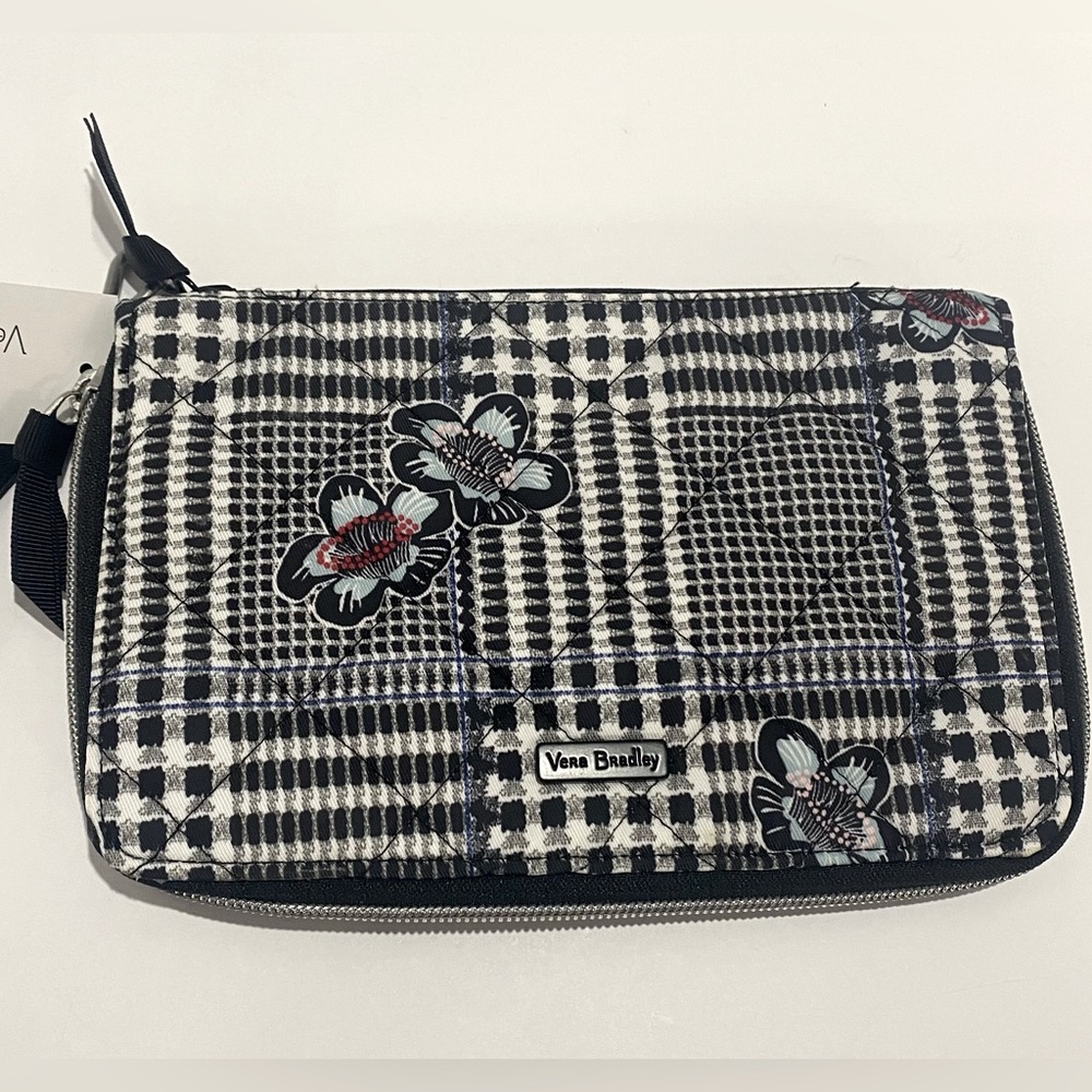 NWT Vera Bradley RFID On The Go Wristlet Bedford Plaid 27007-R93 Retired